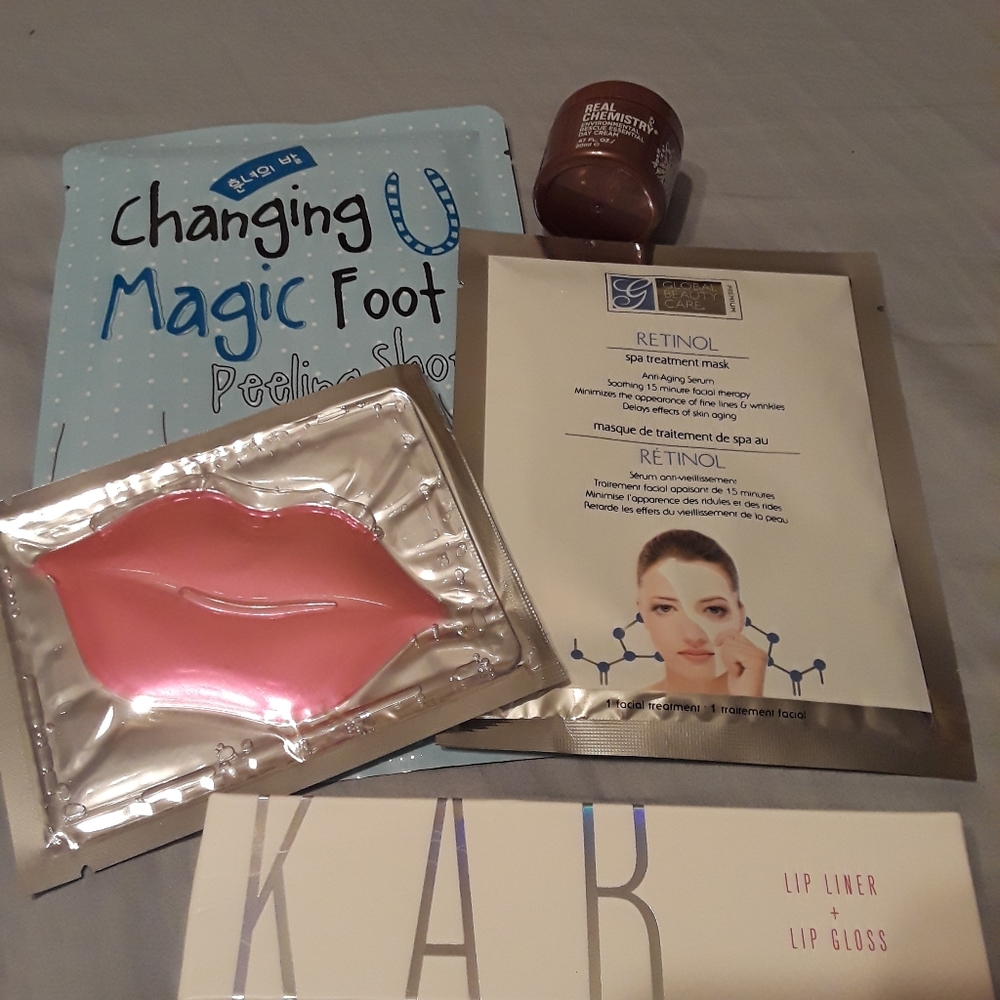 Make up/skin care bundle